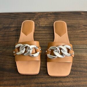 Marc Fisher Rosely Leather Slide Sandals with Silver Tone Chain Detail, Size 9.